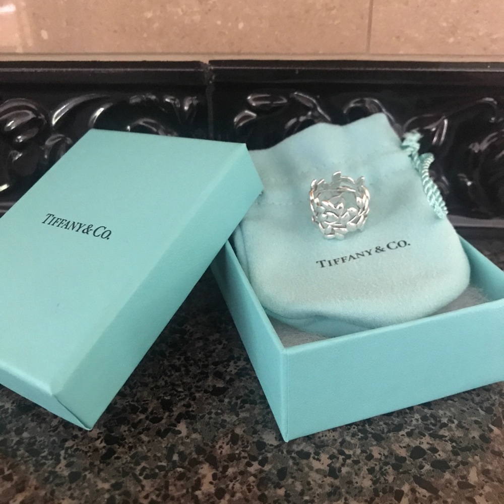Tiffany and co olive leaf ring, size 6